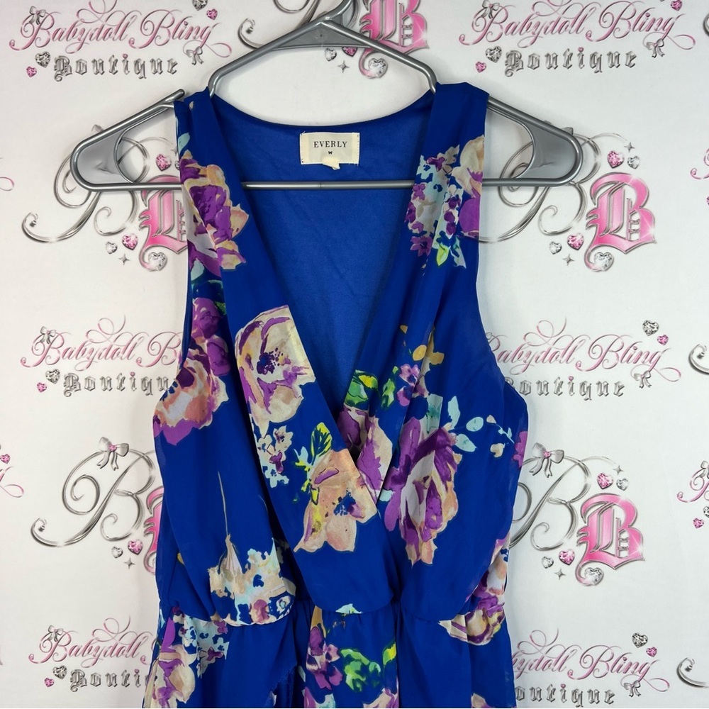 Everly dress Vneck floral flowers ruffle purple green Royal Blue Dress - Picture 3 of 14